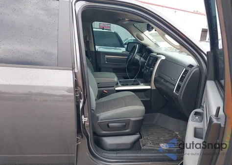 2019 Ram 1500 Classic Big Horn 4X2 5'7 Box z USA, uszkodzony, nr VIN 1C6RR6LT3KS573429